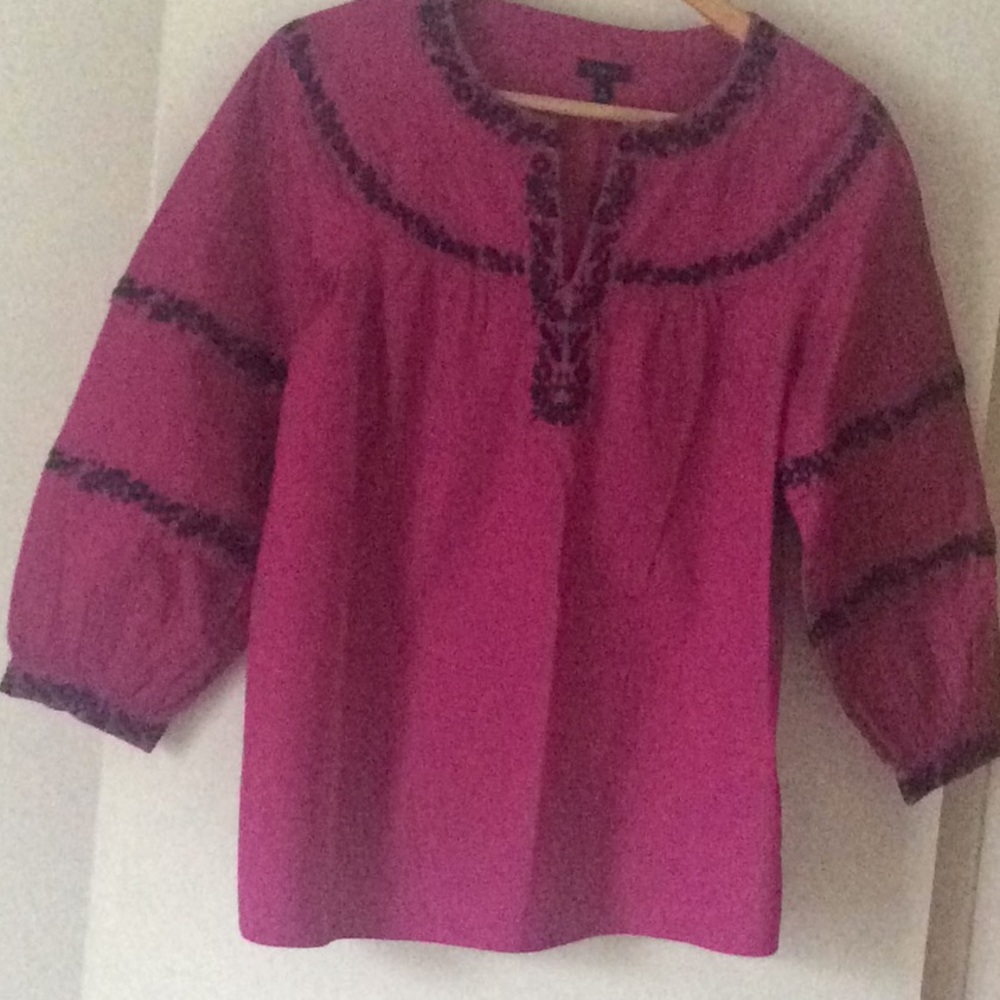 TALBOTS MAGENTA COLOR TOP SIZE XS